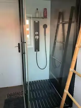 Nid Du Beffroi Gare, Ferry & Shuttle * Calais